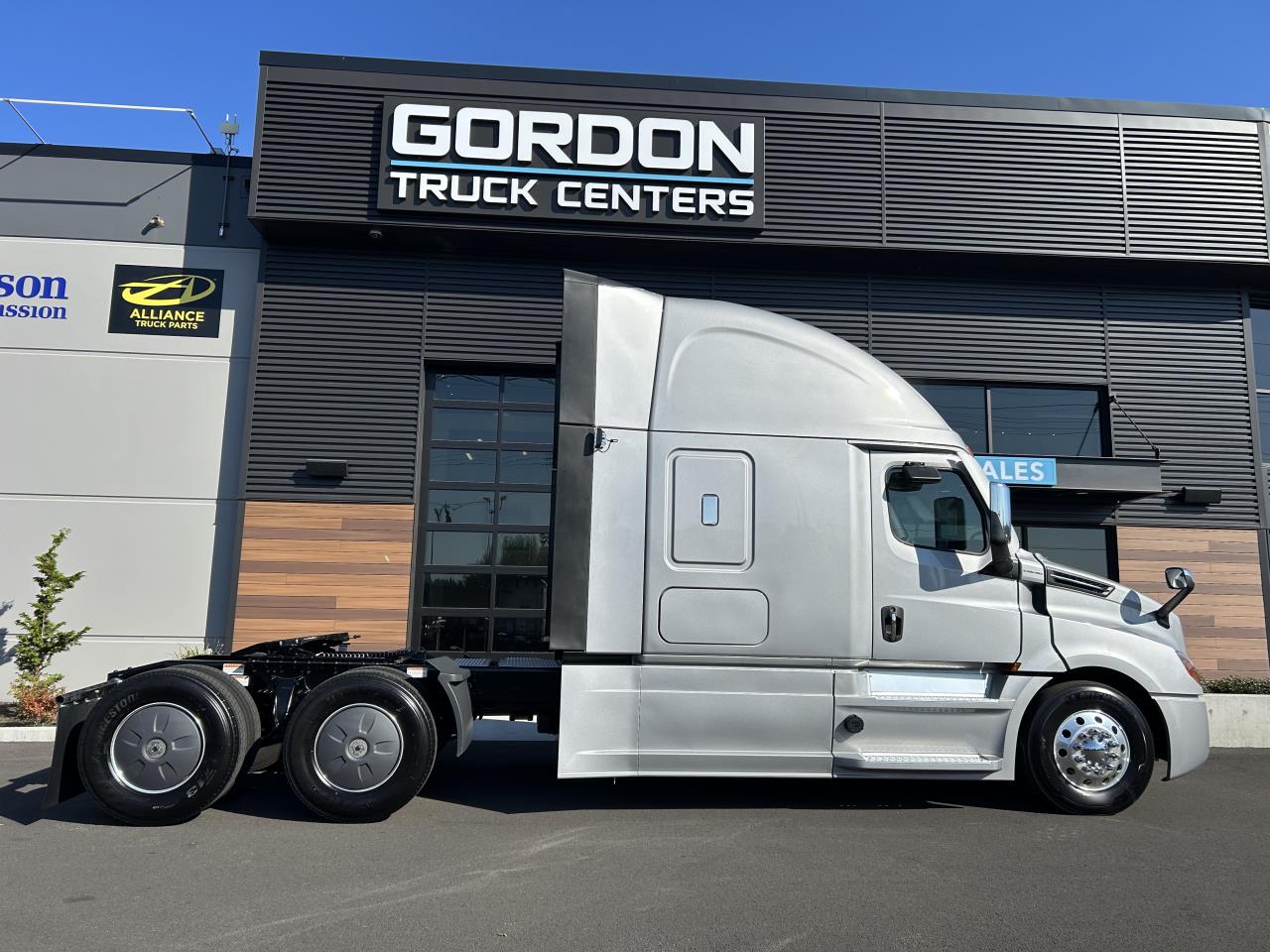 2027 Freightliner Cascadia in Pacific, WA — photo 6