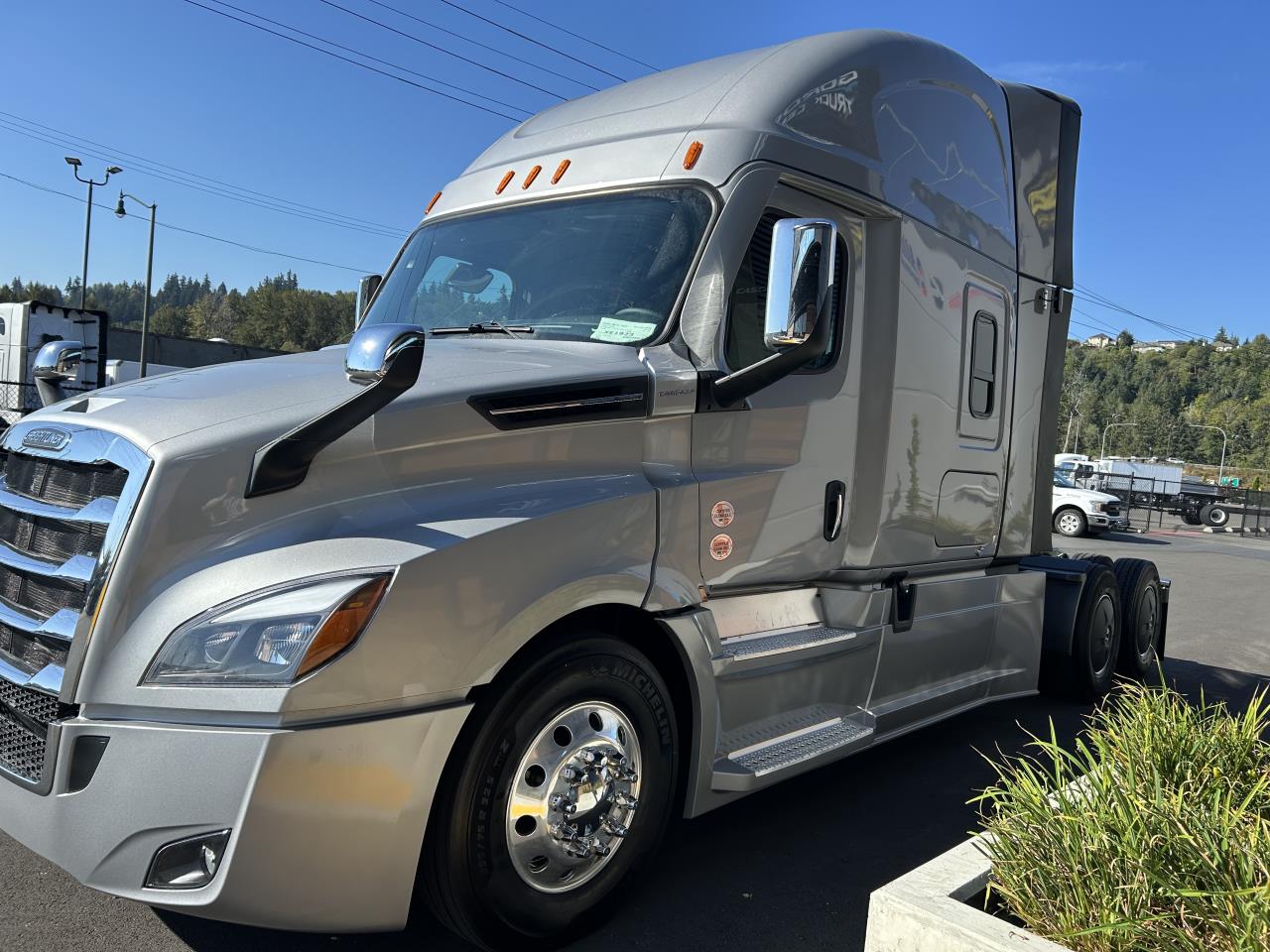 2027 Freightliner Cascadia in Pacific, WA — photo 3