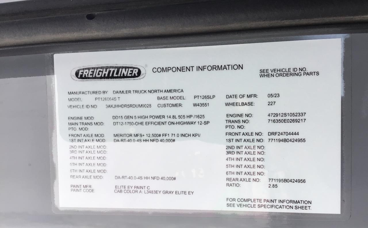 2024 Freightliner Cascadia - image 5