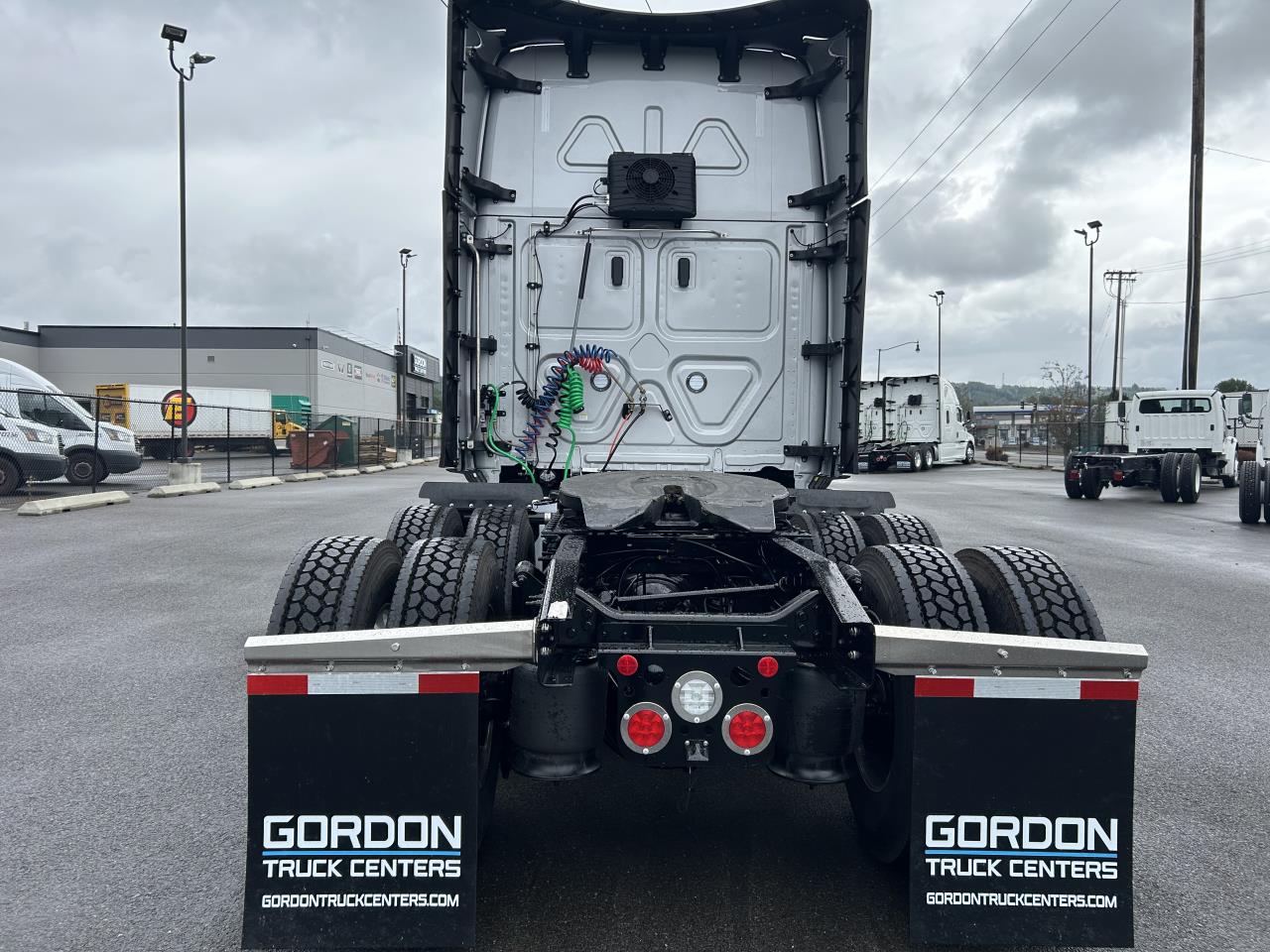 2027 Freightliner Cascadia in Pacific, WA — photo 5