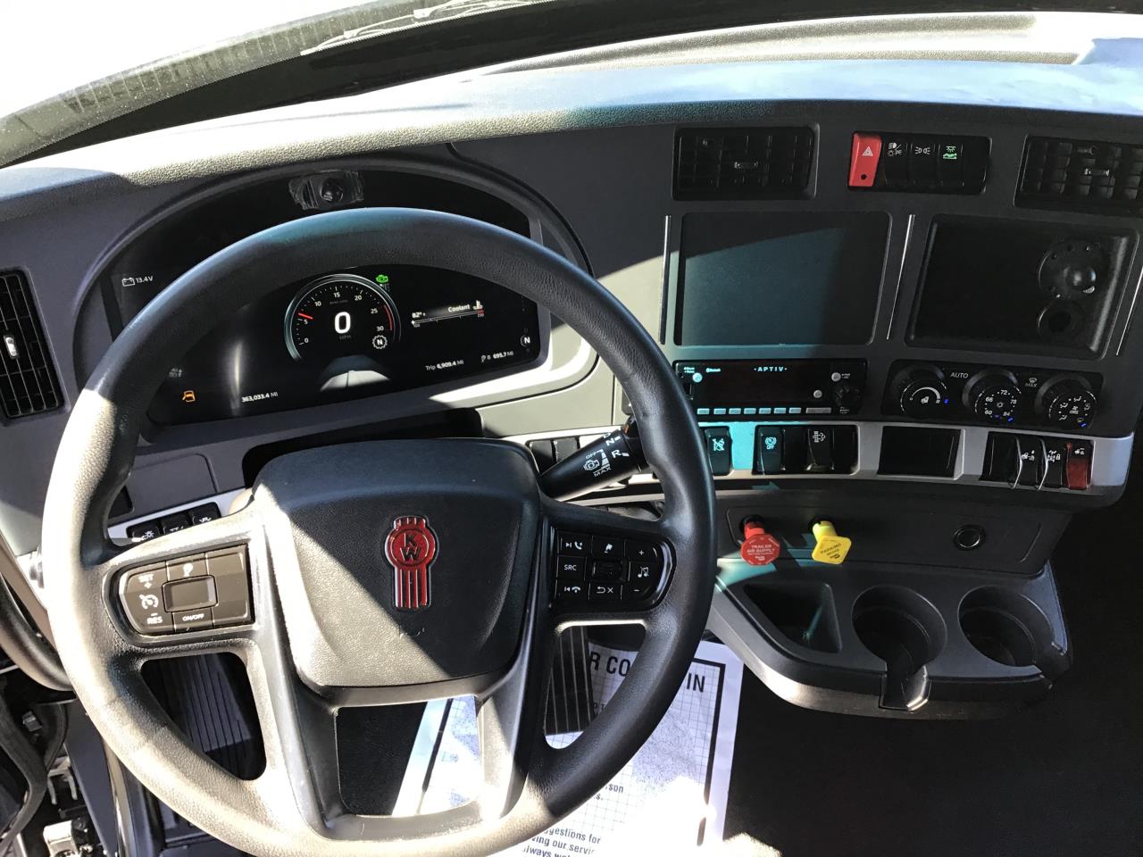 2023 Kenworth T680 in Pacific, WA — photo 6