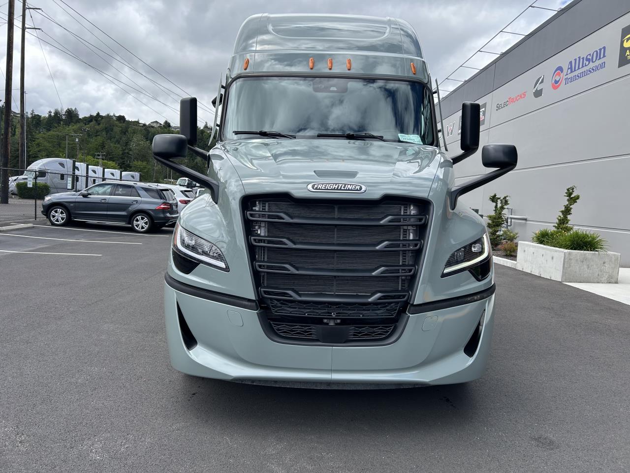 2027 Freightliner Cascadia in Pacific, WA — photo 2