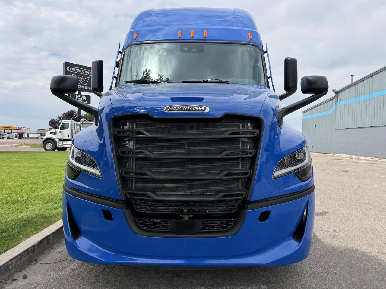 2027 Freightliner Cascadia in Nampa, ID — photo 6