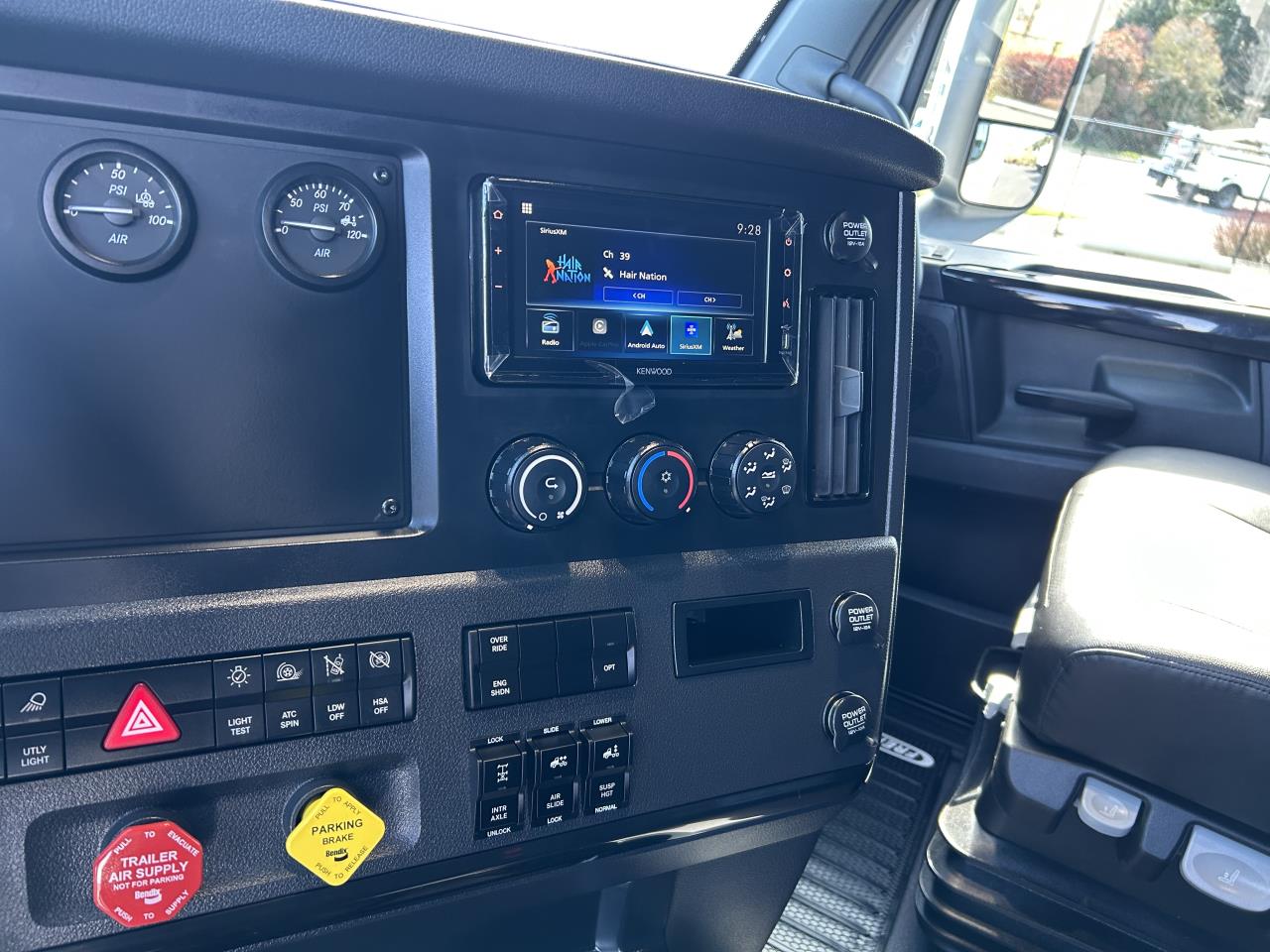 2027 Freightliner Cascadia in Medford, OR — photo 8