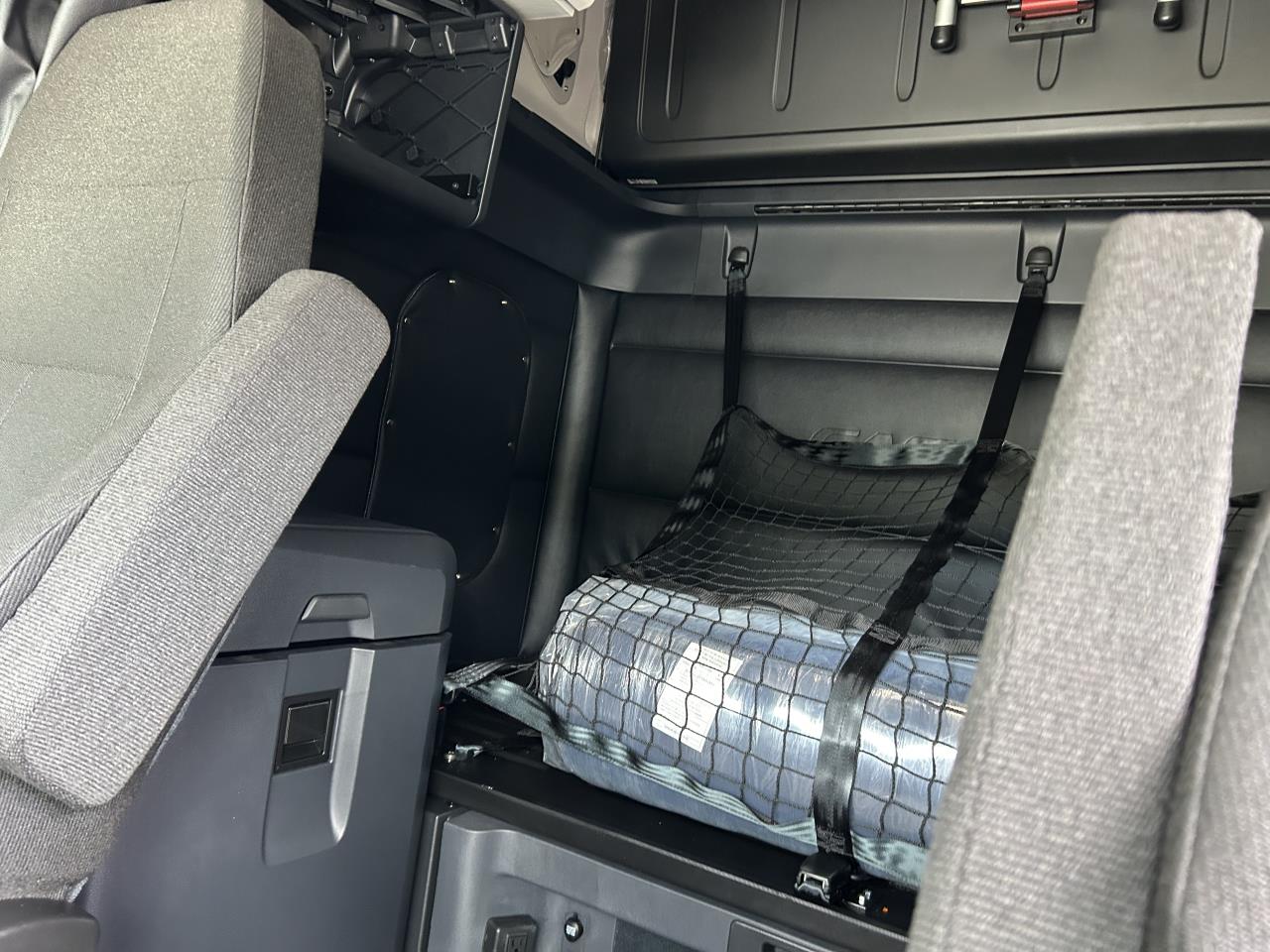 2027 Freightliner Cascadia in Medford, OR — photo 8