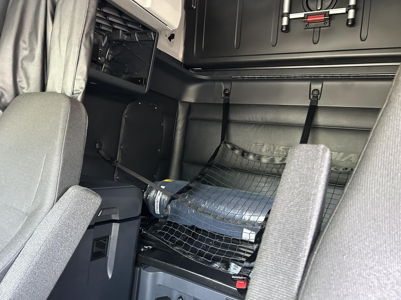 2027 Freightliner Cascadia in Pacific, WA — photo 8