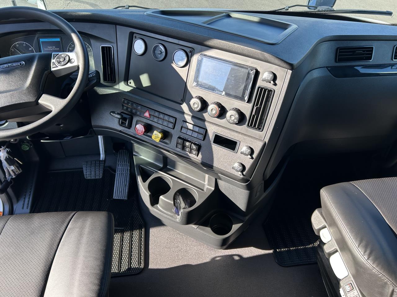 2027 Freightliner Cascadia in Spokane, WA — photo 8