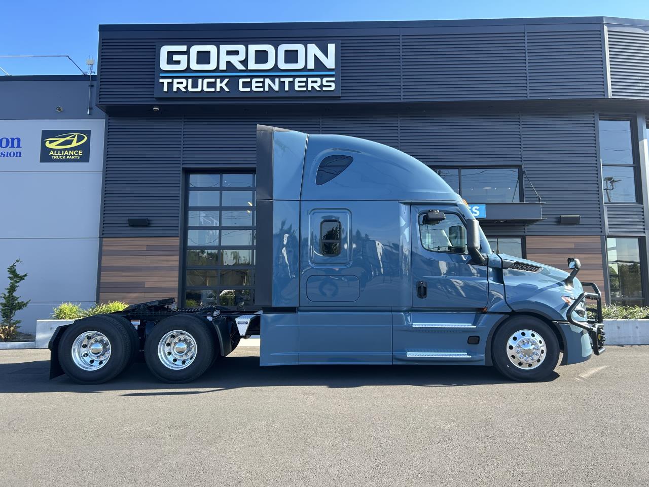 2027 Freightliner Cascadia in Nampa, ID — photo 6