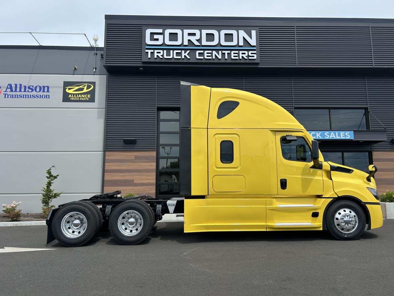 2027 Freightliner Cascadia in Pacific, WA — photo 6