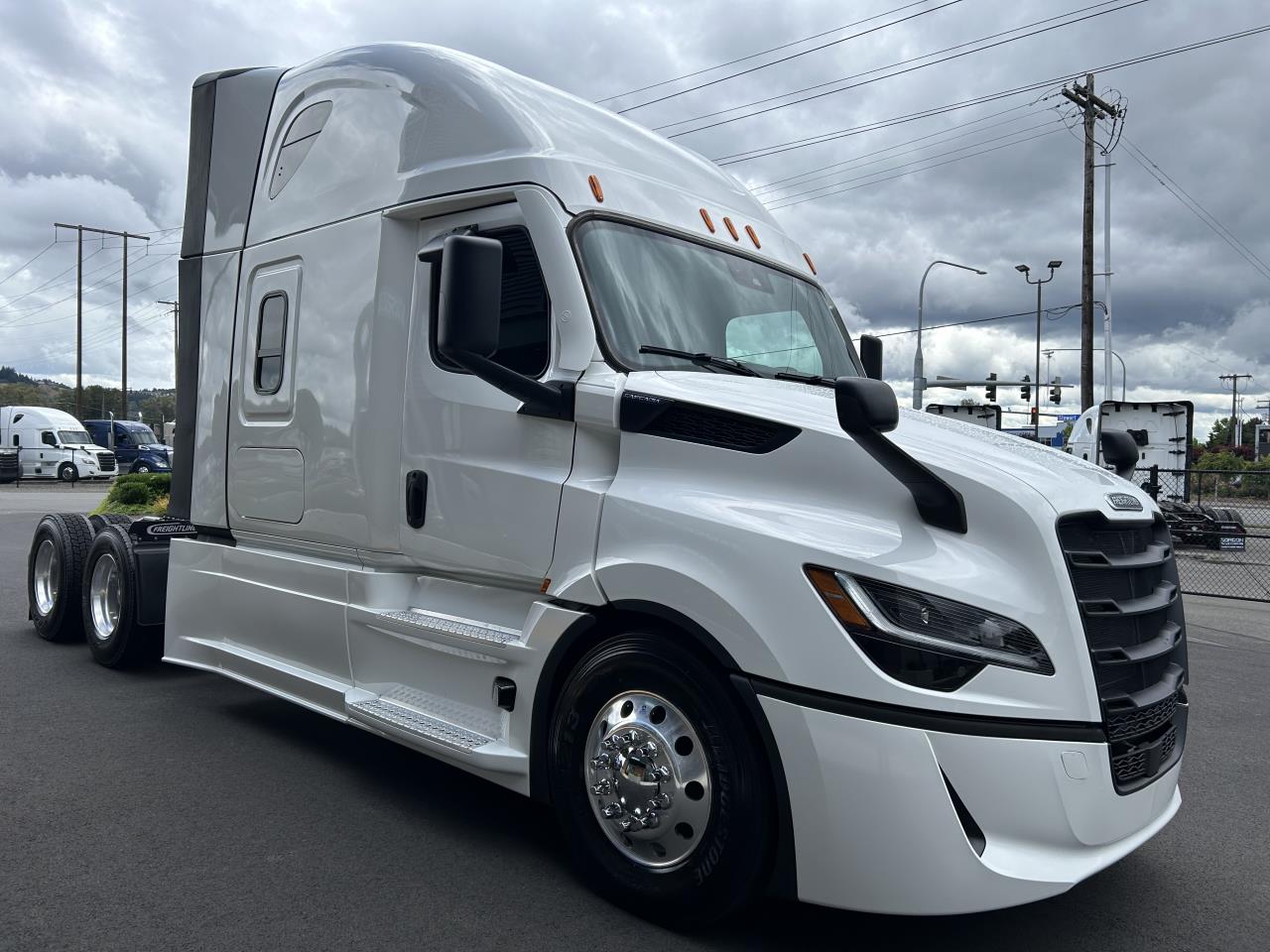 2027 Freightliner Cascadia in Mount Vernon, WA — photo 5