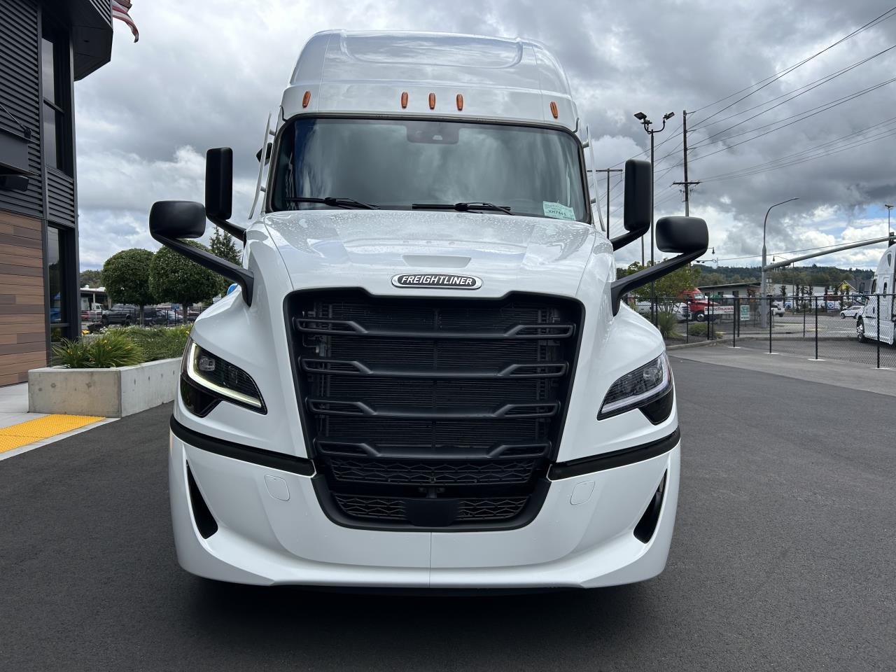 2027 Freightliner Cascadia in Pacific, WA — photo 6