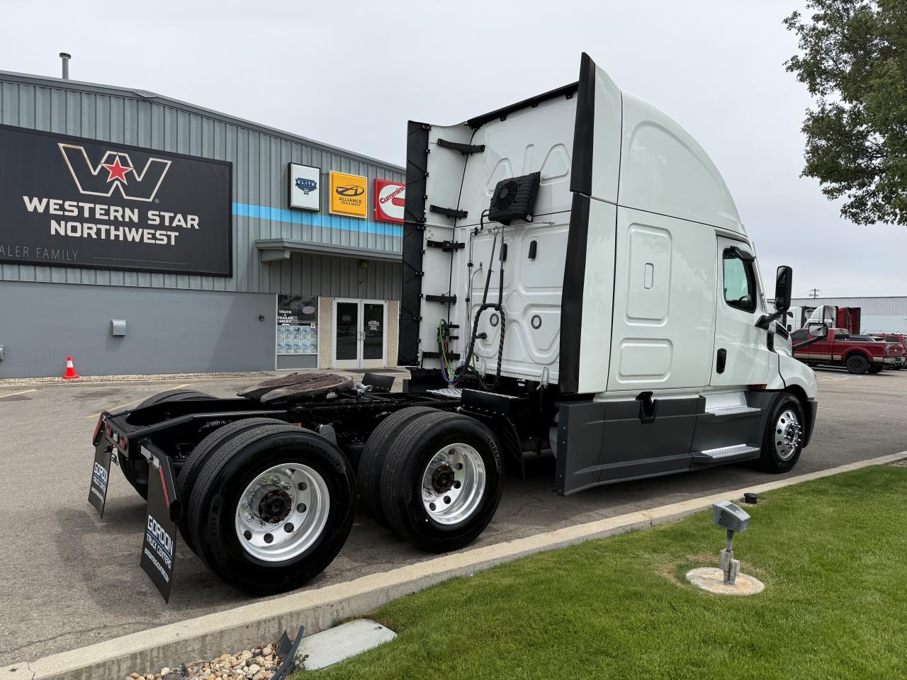 2024 Freightliner Cascadia in Nampa, ID — photo 4