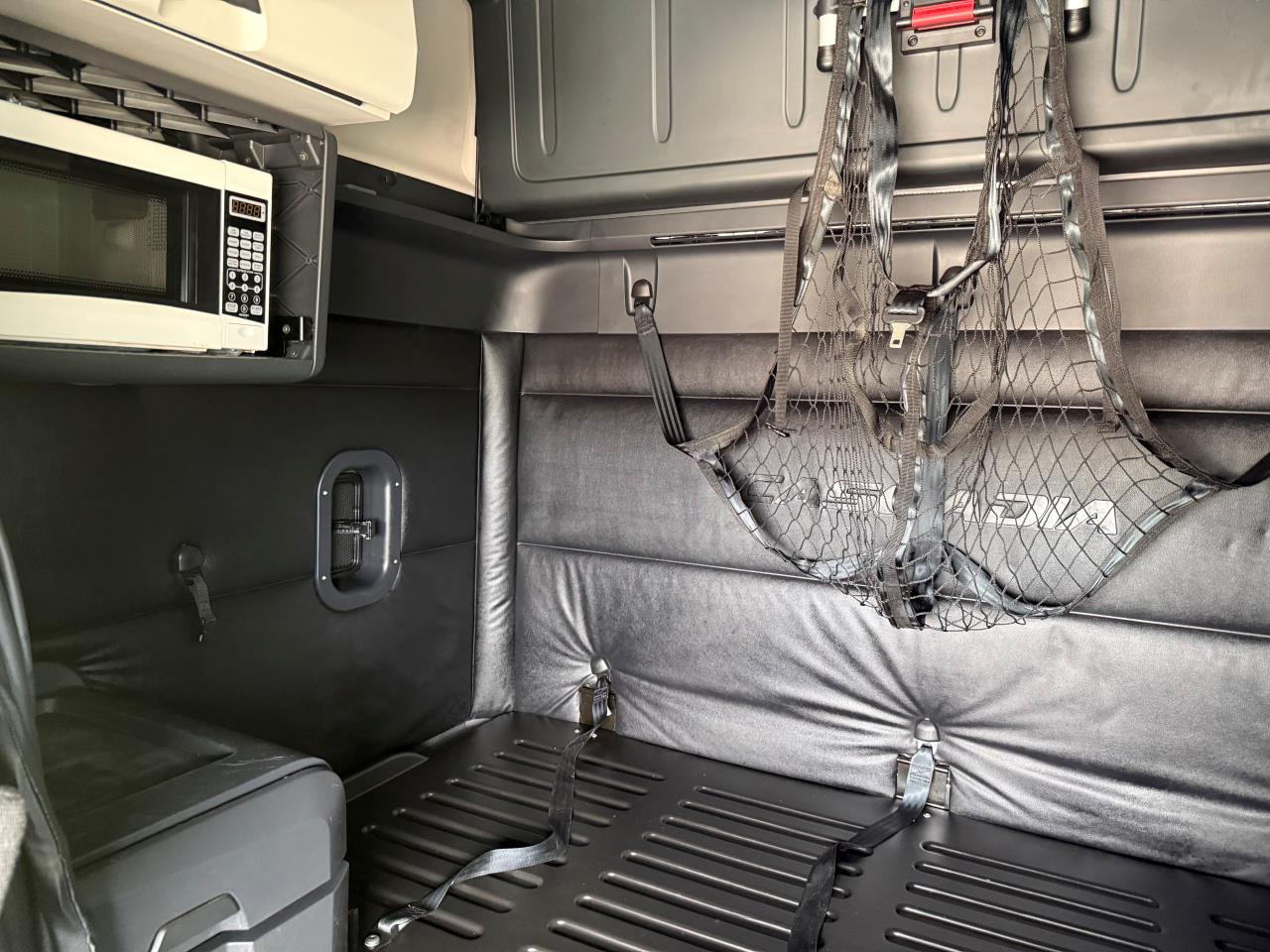 2024 Freightliner Cascadia in Nampa, ID — photo 8