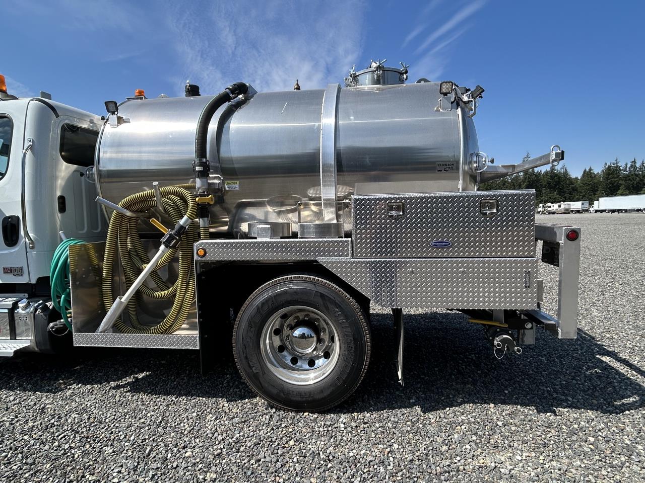 2027 Freightliner M2 106 in Pacific, WA — photo 4