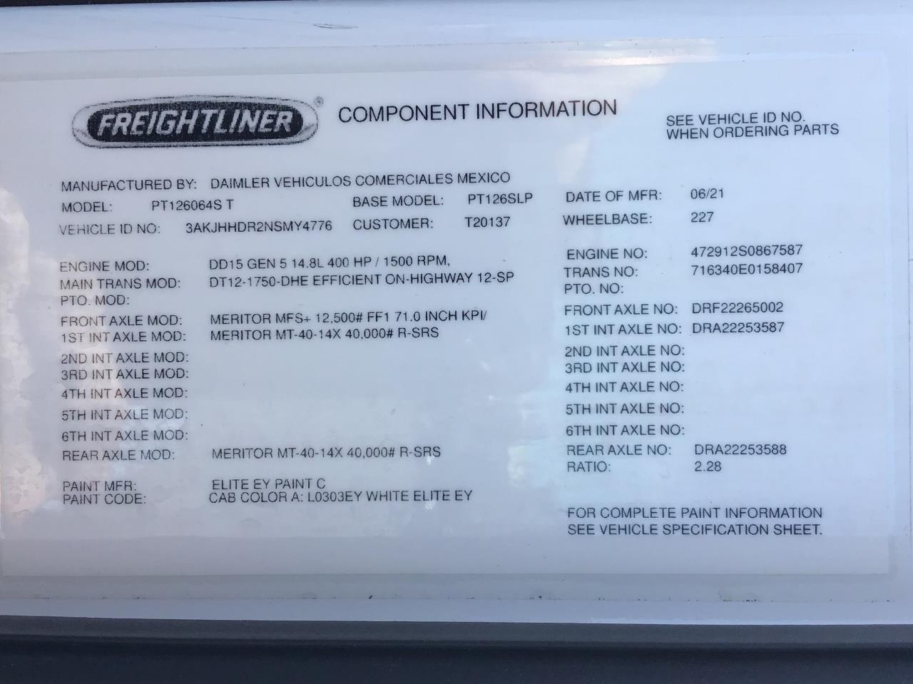 2022 Freightliner Cascadia in Pacific, WA — photo 5