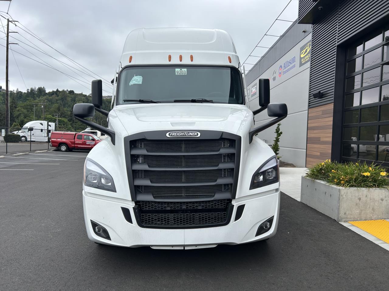2027 Freightliner Cascadia in Pacific, WA — photo 2