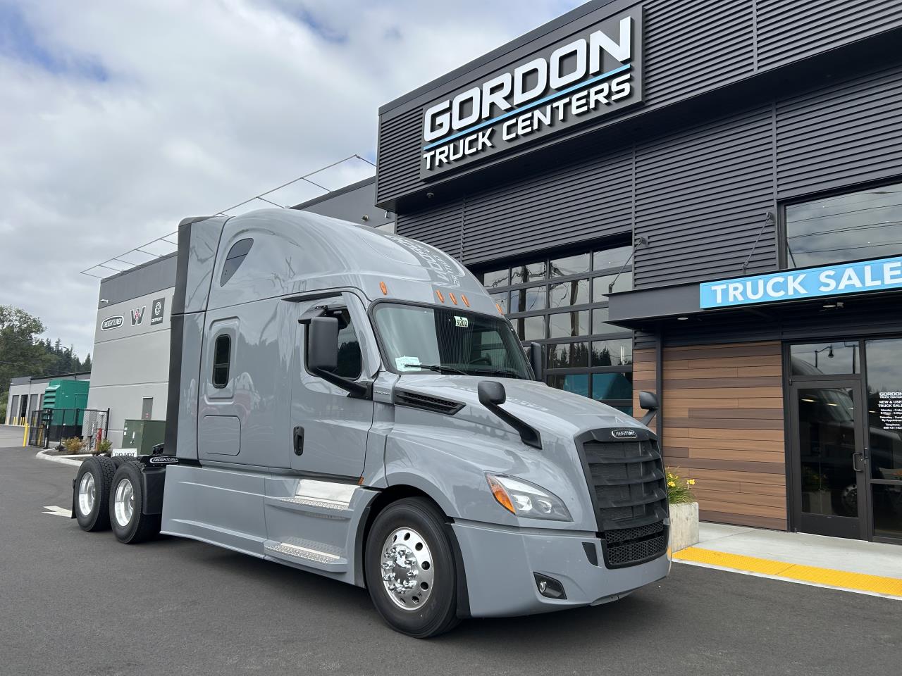 2027 Freightliner Cascadia in Pacific, WA