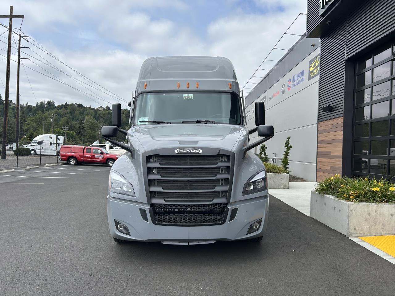 2027 Freightliner Cascadia in Pacific, WA — photo 2