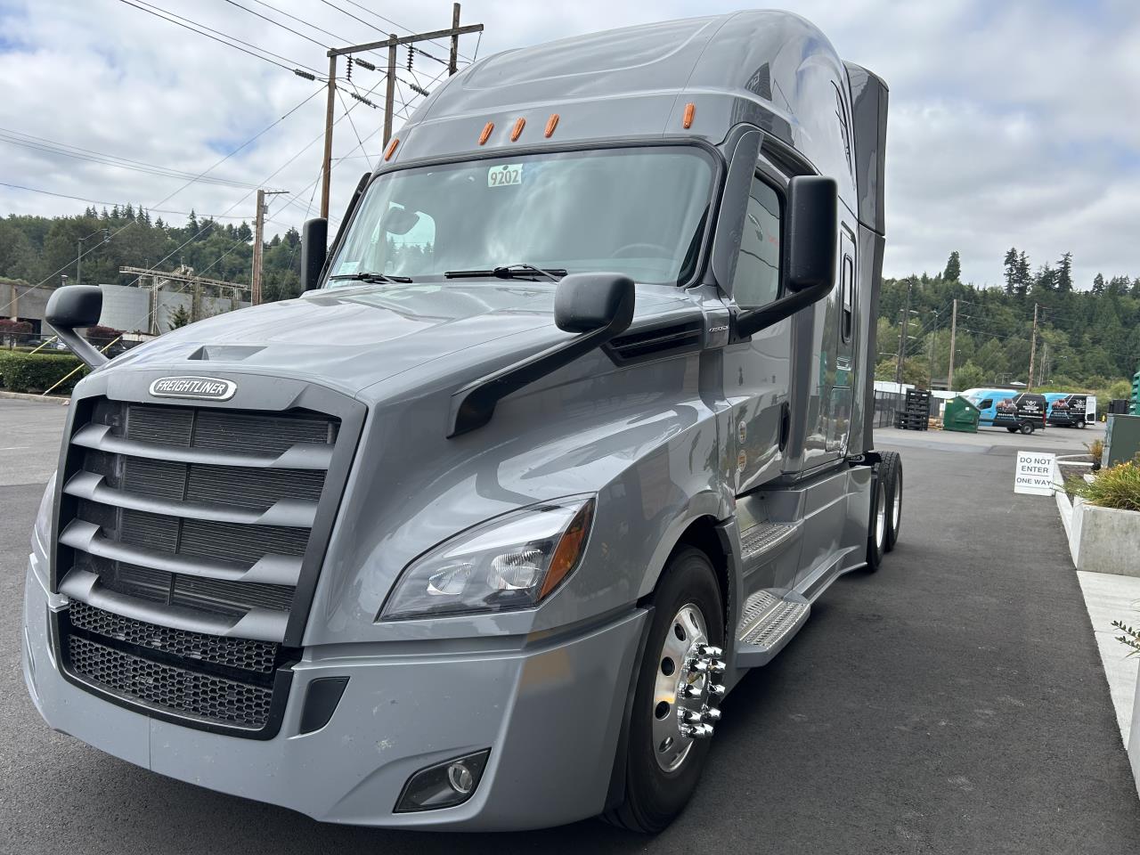 2027 Freightliner Cascadia in Pacific, WA — photo 3