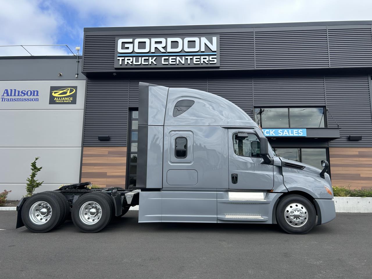 2027 Freightliner Cascadia in Pacific, WA — photo 6