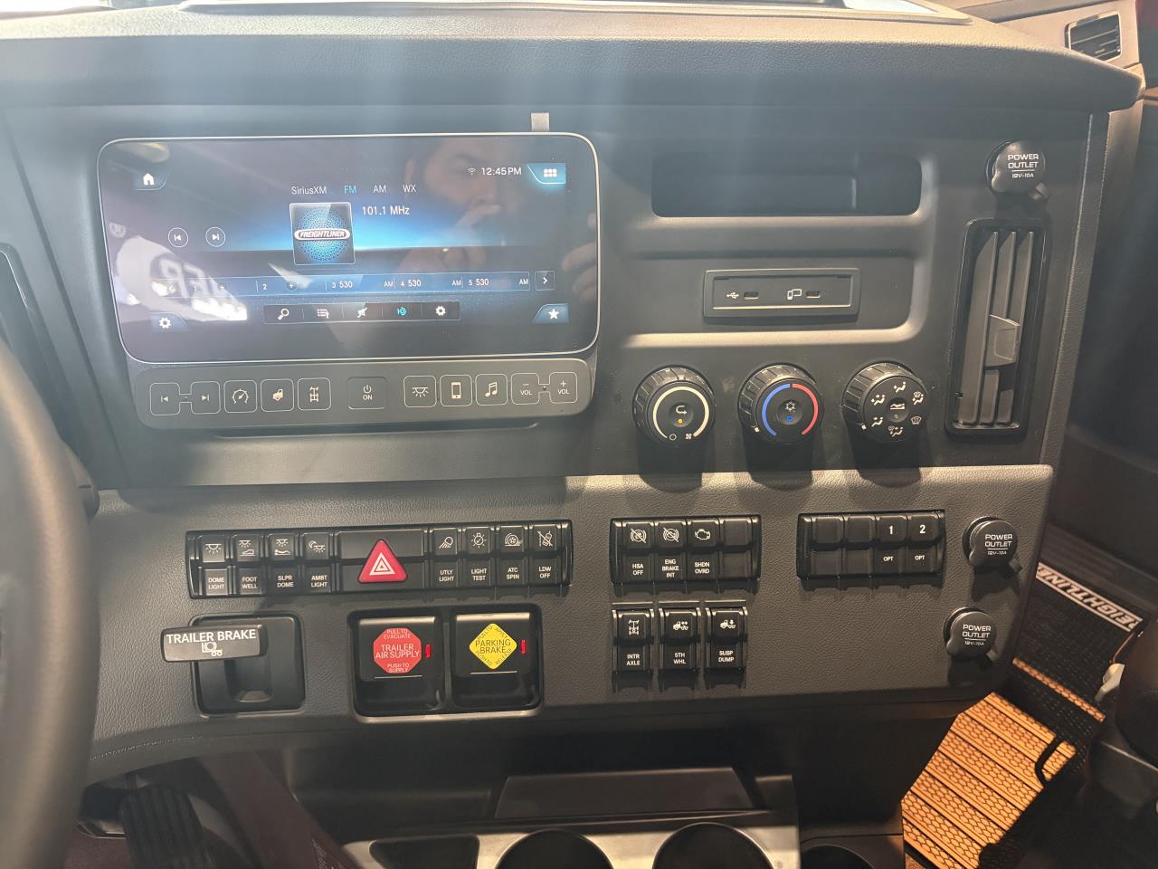 2027 Freightliner in Spokane, WA — photo 8