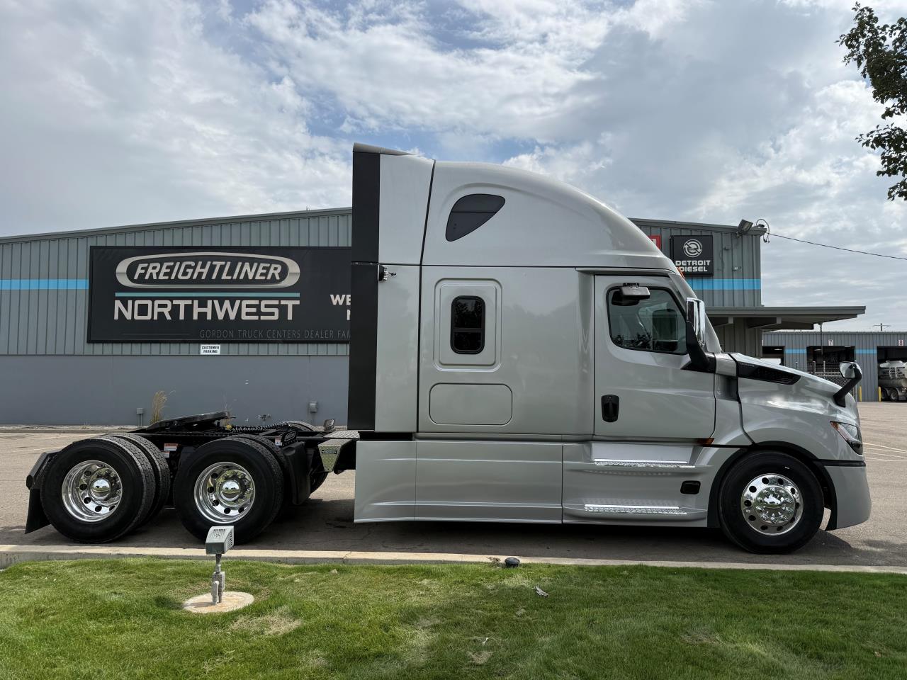 2027 Freightliner in Nampa, ID — photo 4