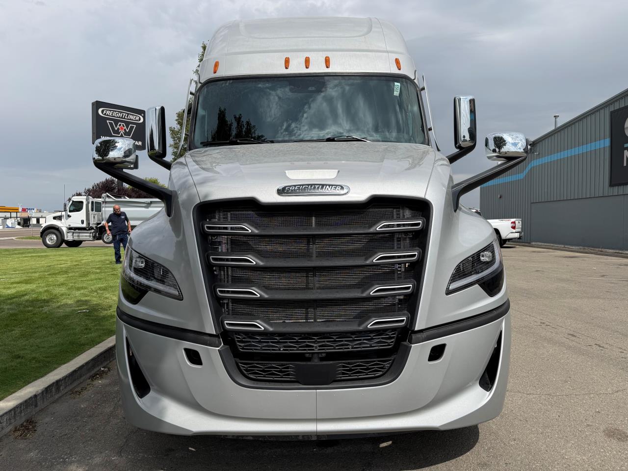 2027 Freightliner in Nampa, ID — photo 6