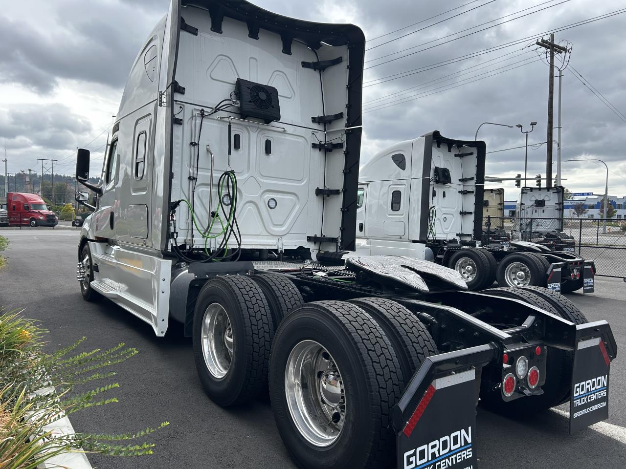2027 Freightliner in Pacific, WA — photo 4