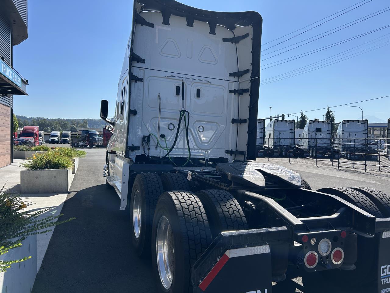 2027 Freightliner in Mount Vernon, WA — photo 4