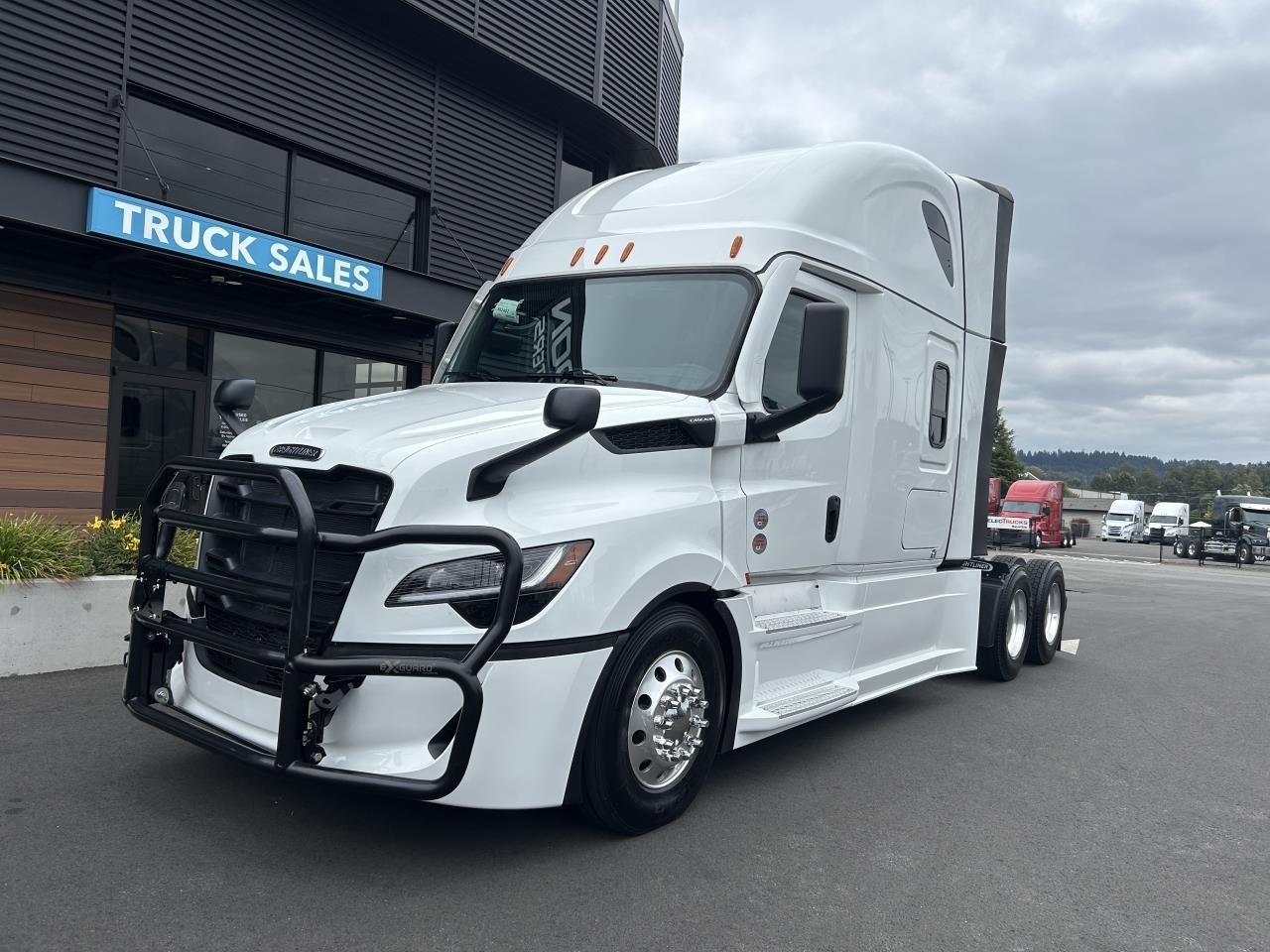 2027 Freightliner in Albany, OR — photo 2