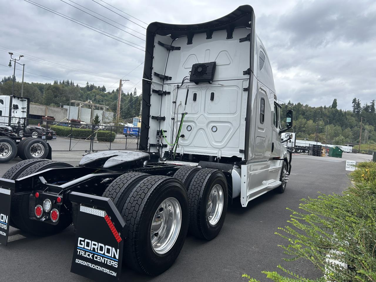 2027 Freightliner in Albany, OR — photo 5