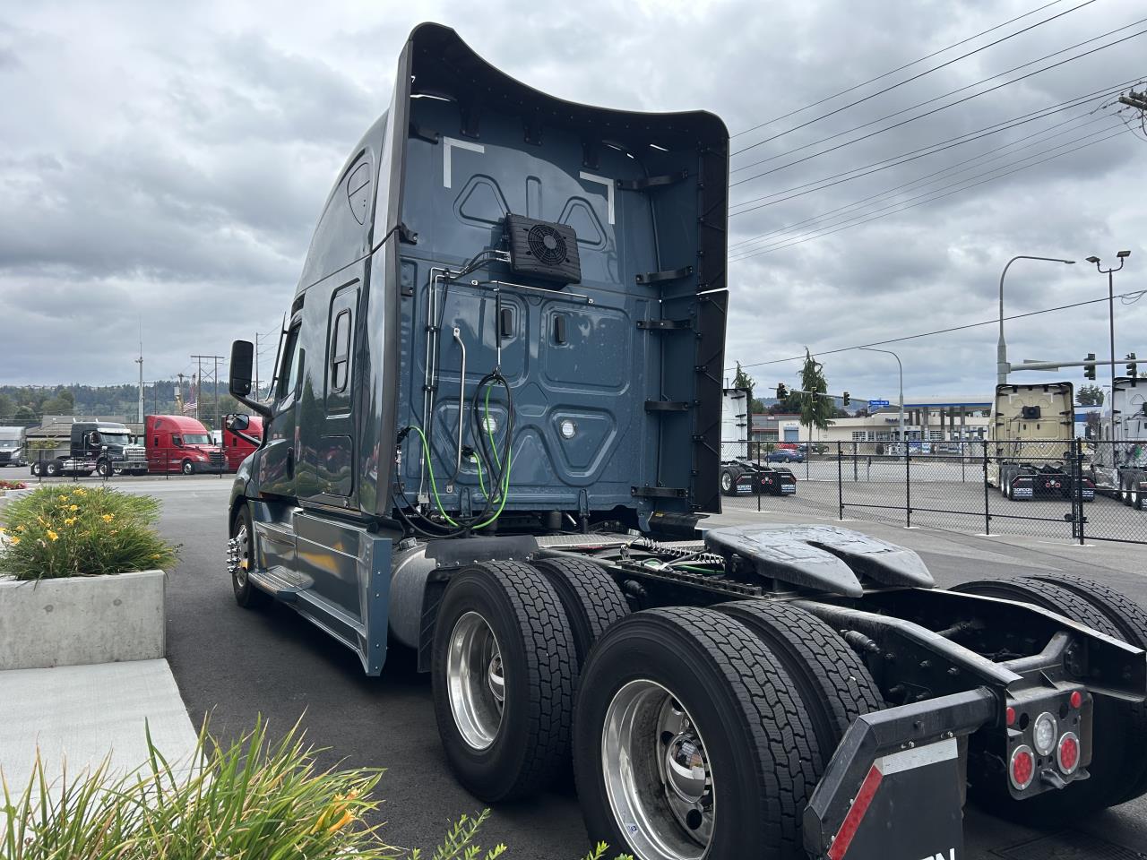 2027 Freightliner in Albany, OR — photo 4