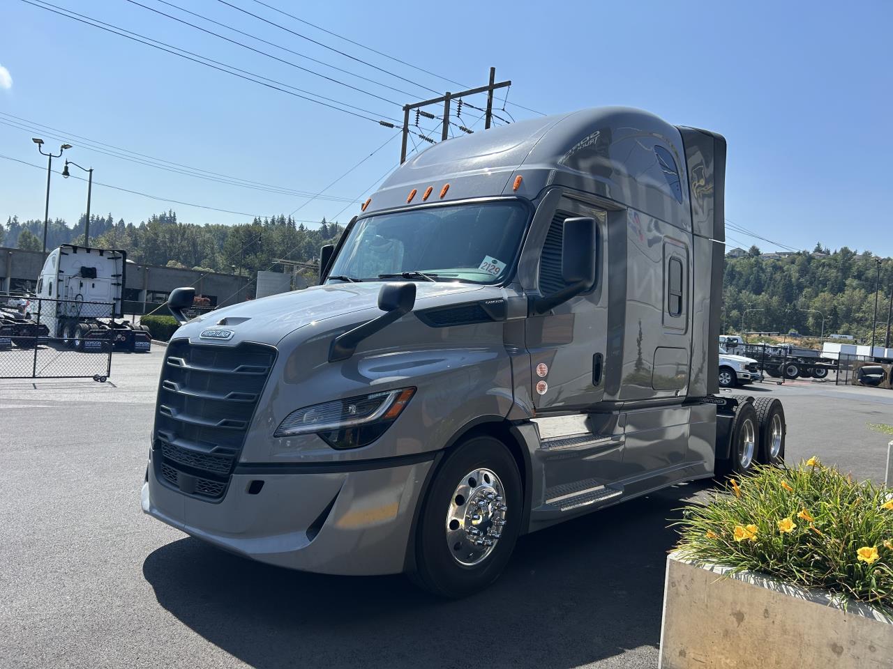 2027 Freightliner in Albany, OR — photo 3