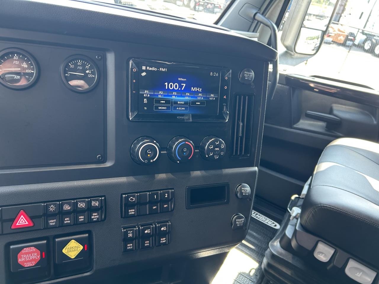 2027 Freightliner in Medford, OR — photo 8