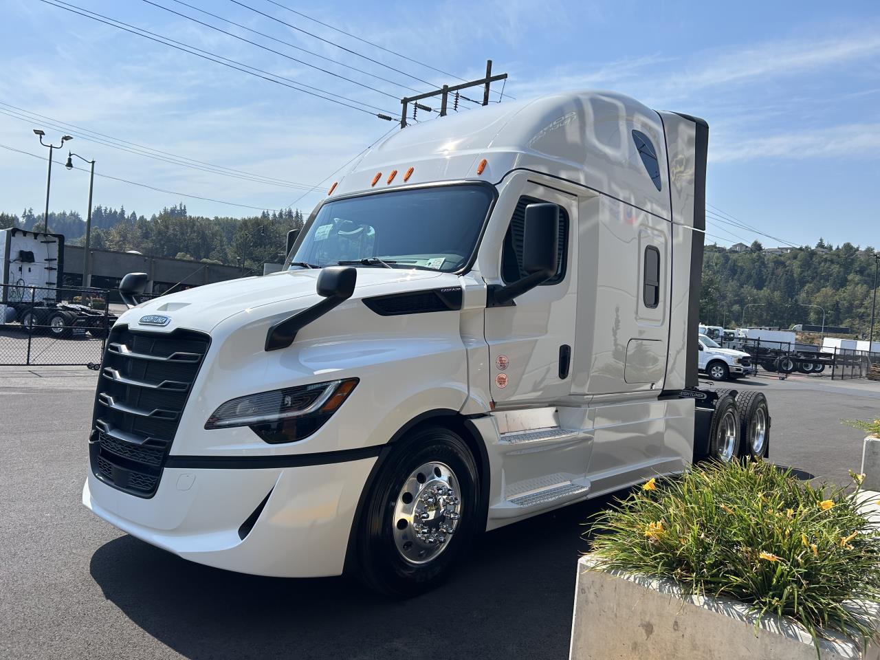 2027 Freightliner in Medford, OR — photo 3