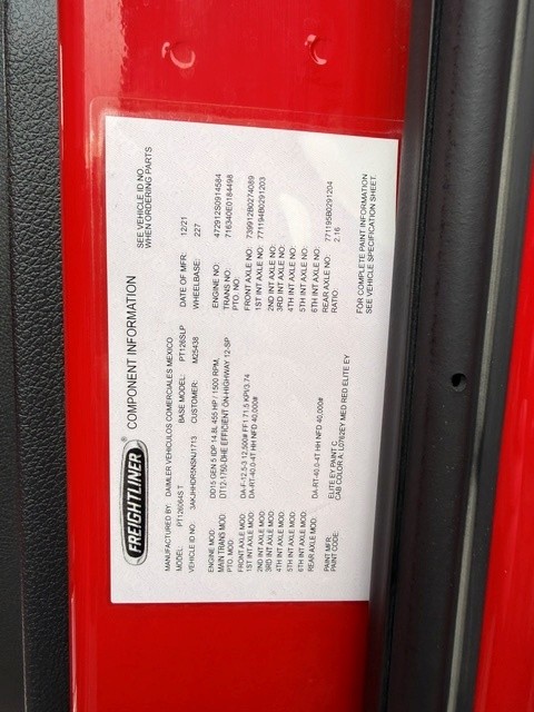 2022 Freightliner Cascadia - image 11