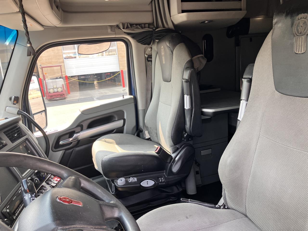 2021 Kenworth T680 in Spokane, WA — photo 7