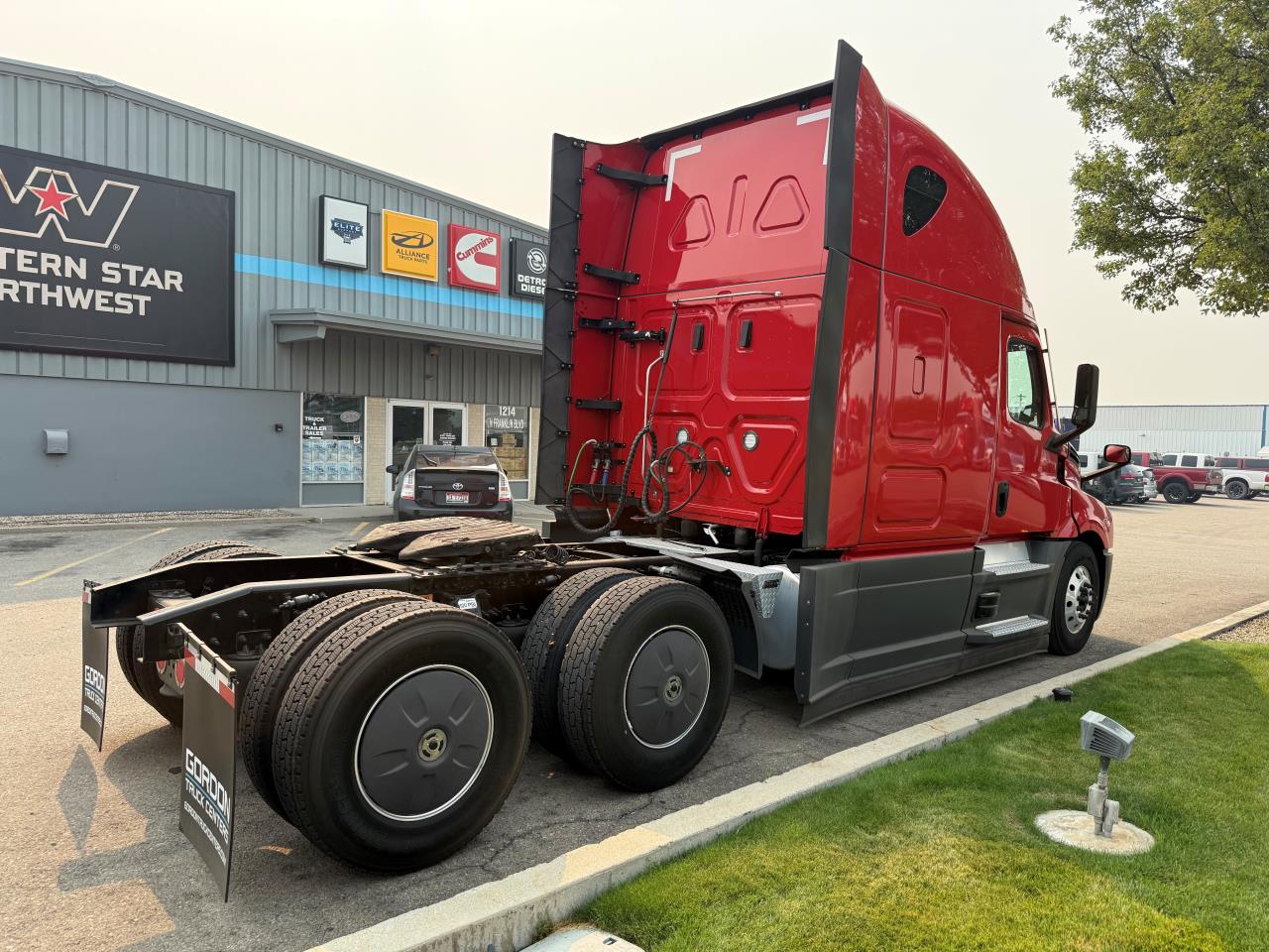 2023 Freightliner Cascadia in Nampa, ID — photo 4
