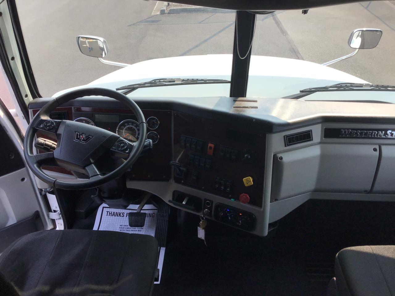 2020 Western Star 5700XE in Pacific, WA — photo 6