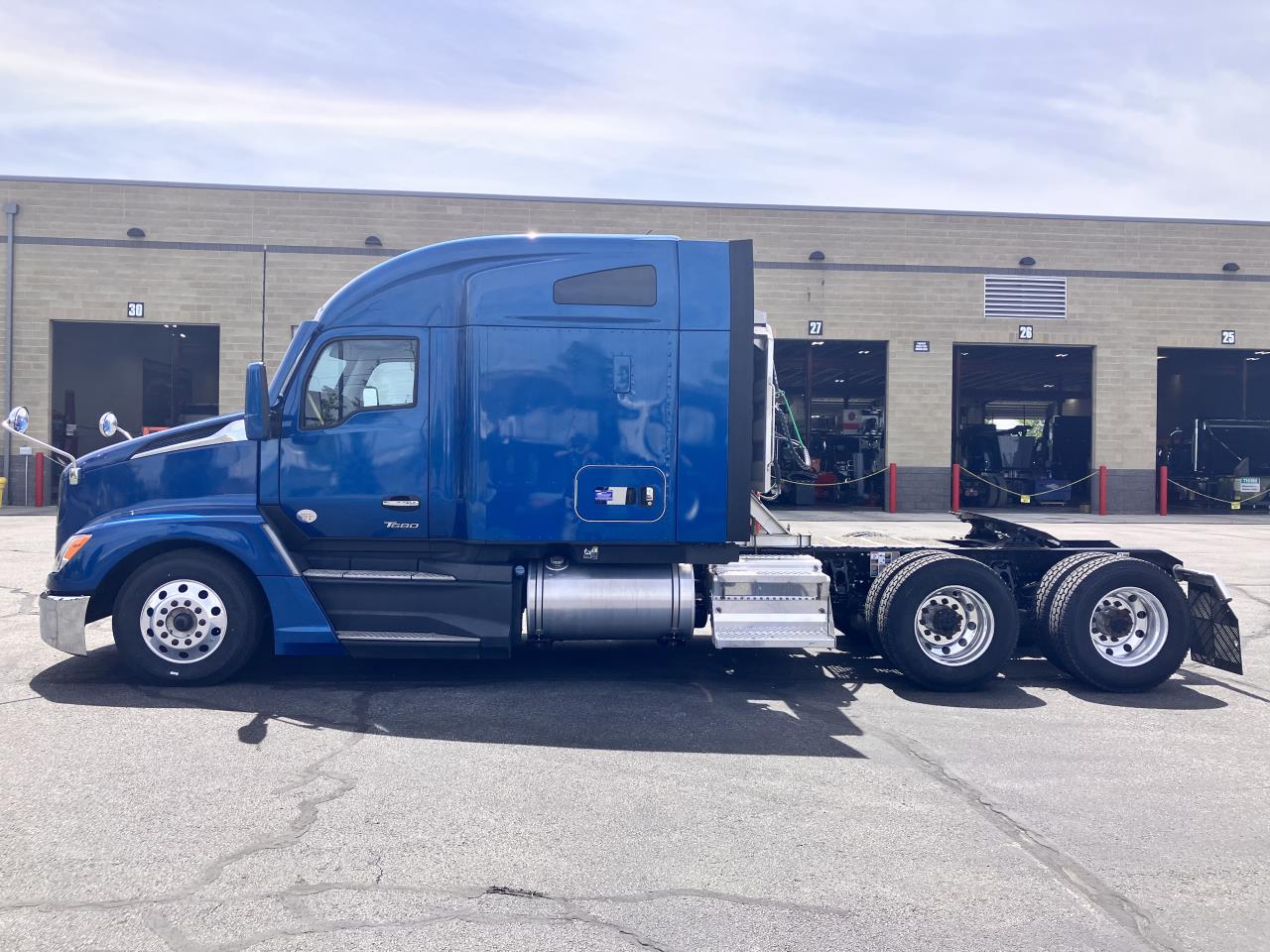 2023 Kenworth T680 in Spokane, WA — photo 2