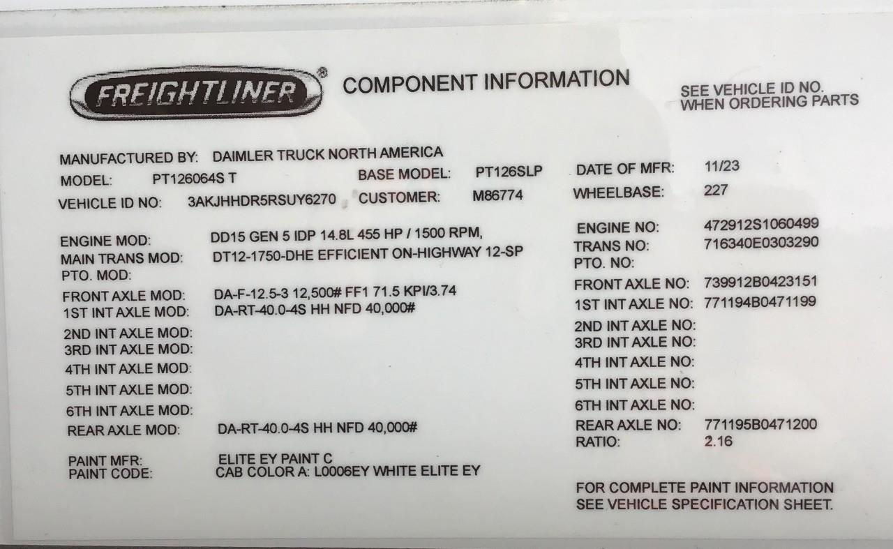2024 Freightliner Cascadia in Pacific, WA — photo 8