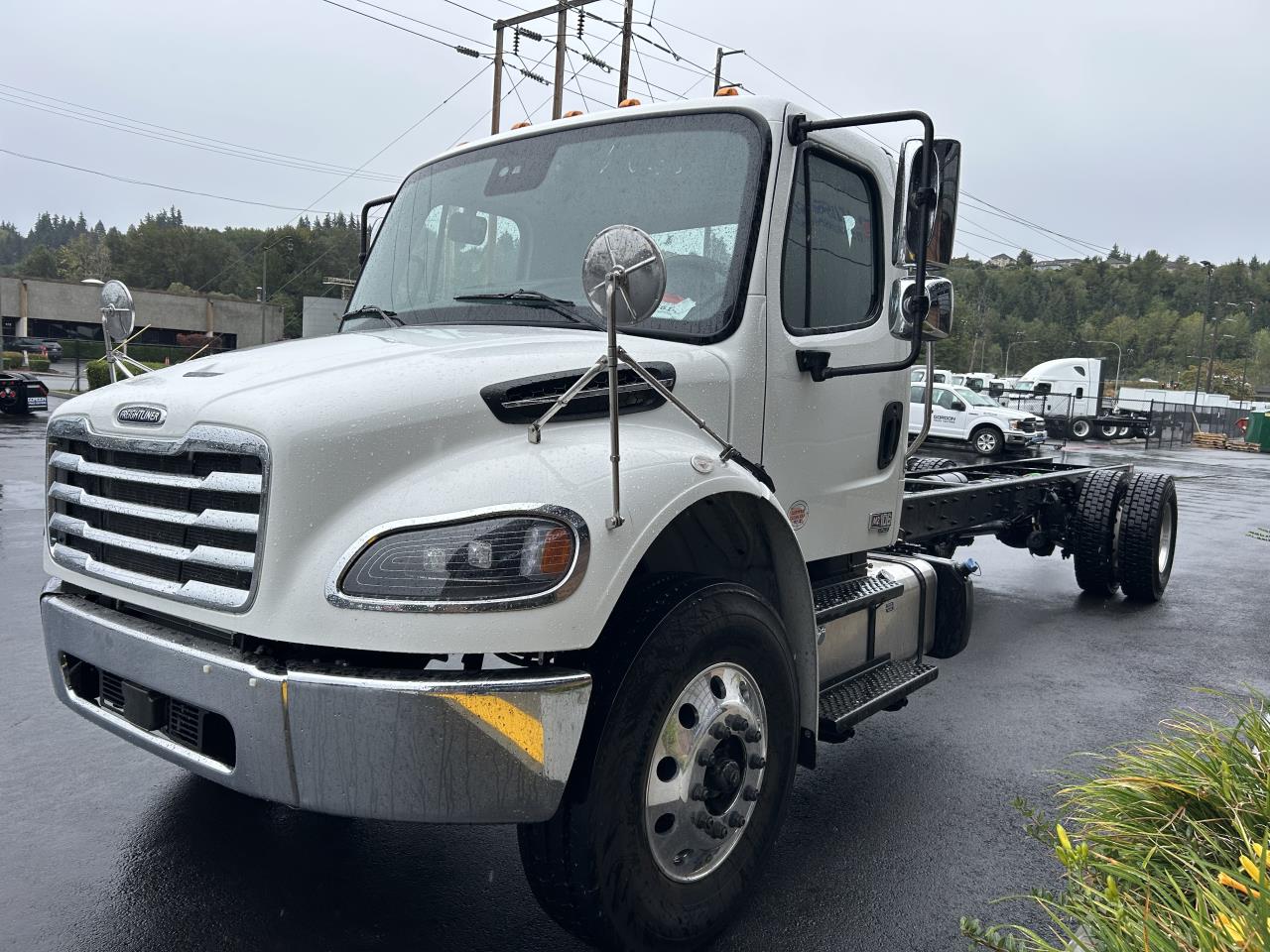 2027 Freightliner M2 106 in Pacific, WA — photo 3