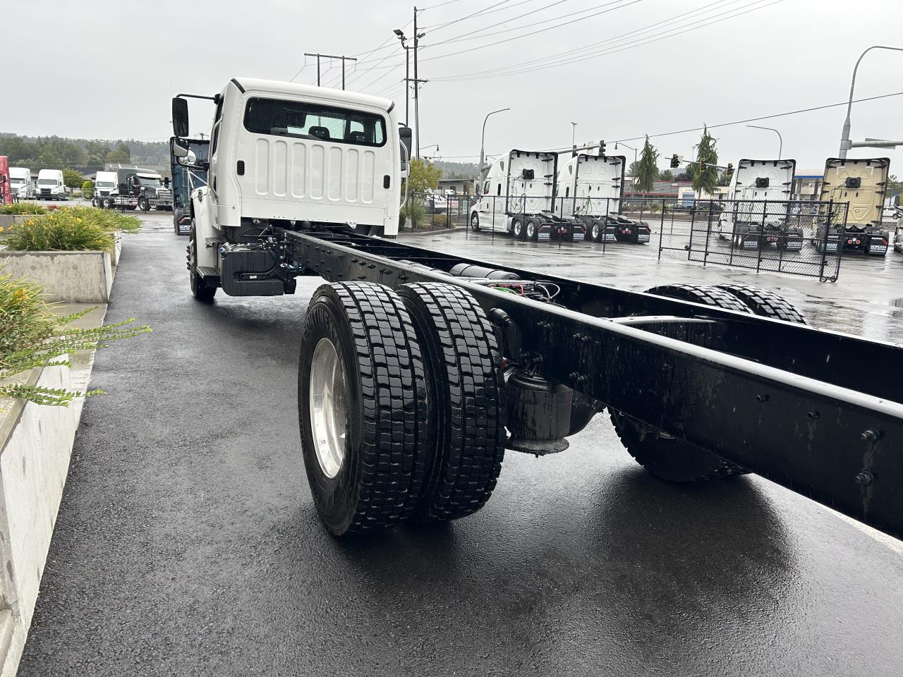 2027 Freightliner M2 106 in Pacific, WA — photo 4