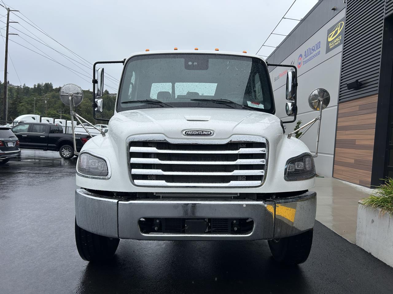 2027 Freightliner M2 106 in Pacific, WA — photo 2