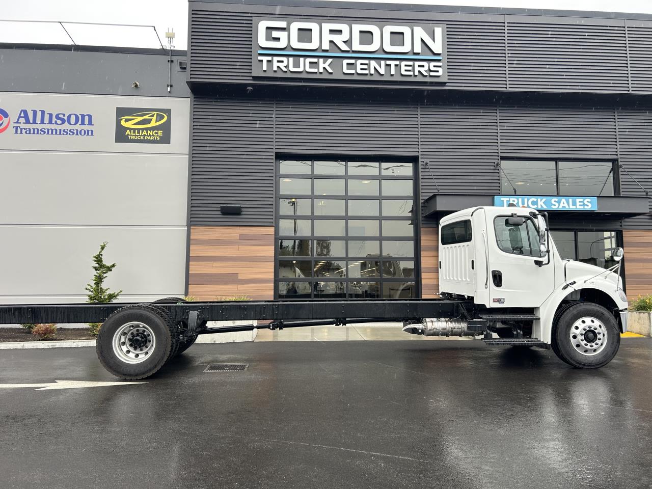 2027 Freightliner M2 106 in Pacific, WA — photo 6