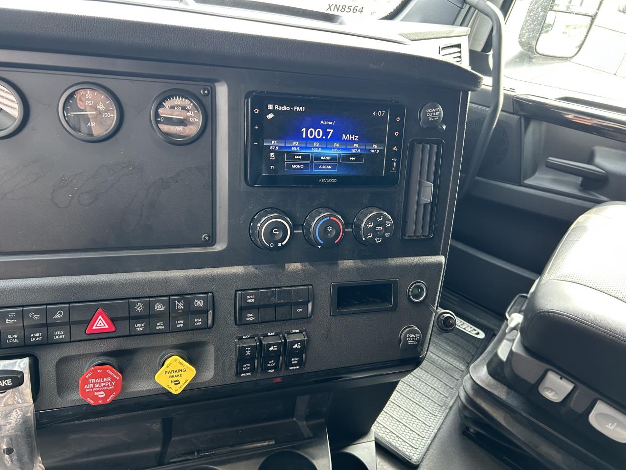 2027 Freightliner Cascadia in Pacific, WA — photo 8