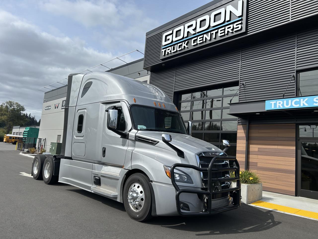 2027 Freightliner Cascadia in Pacific, WA