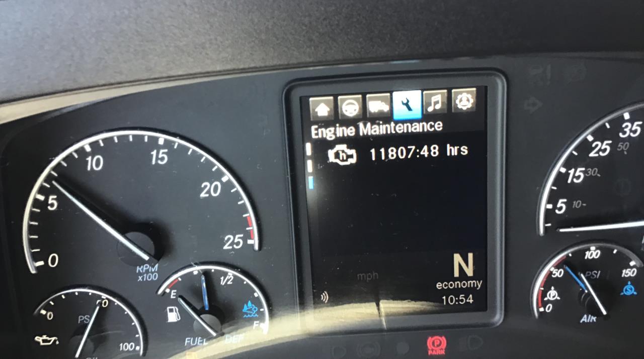 2022 Freightliner Cascadia in Pacific, WA — photo 6