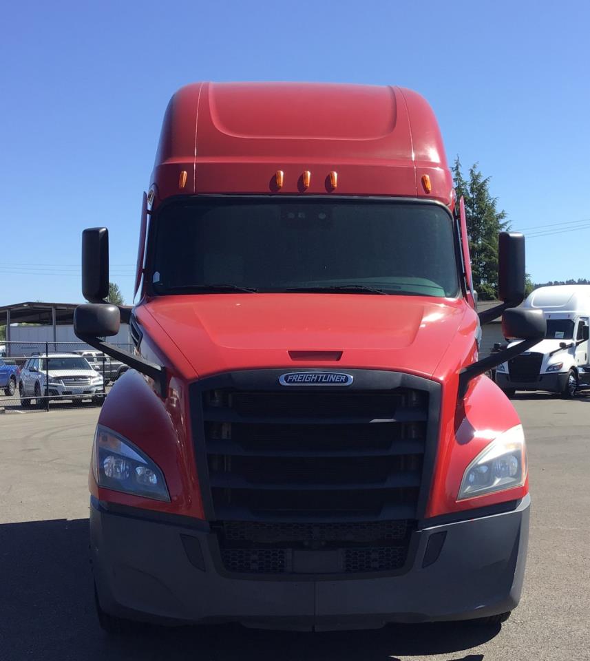 2022 Freightliner Cascadia in Pacific, WA — photo 4