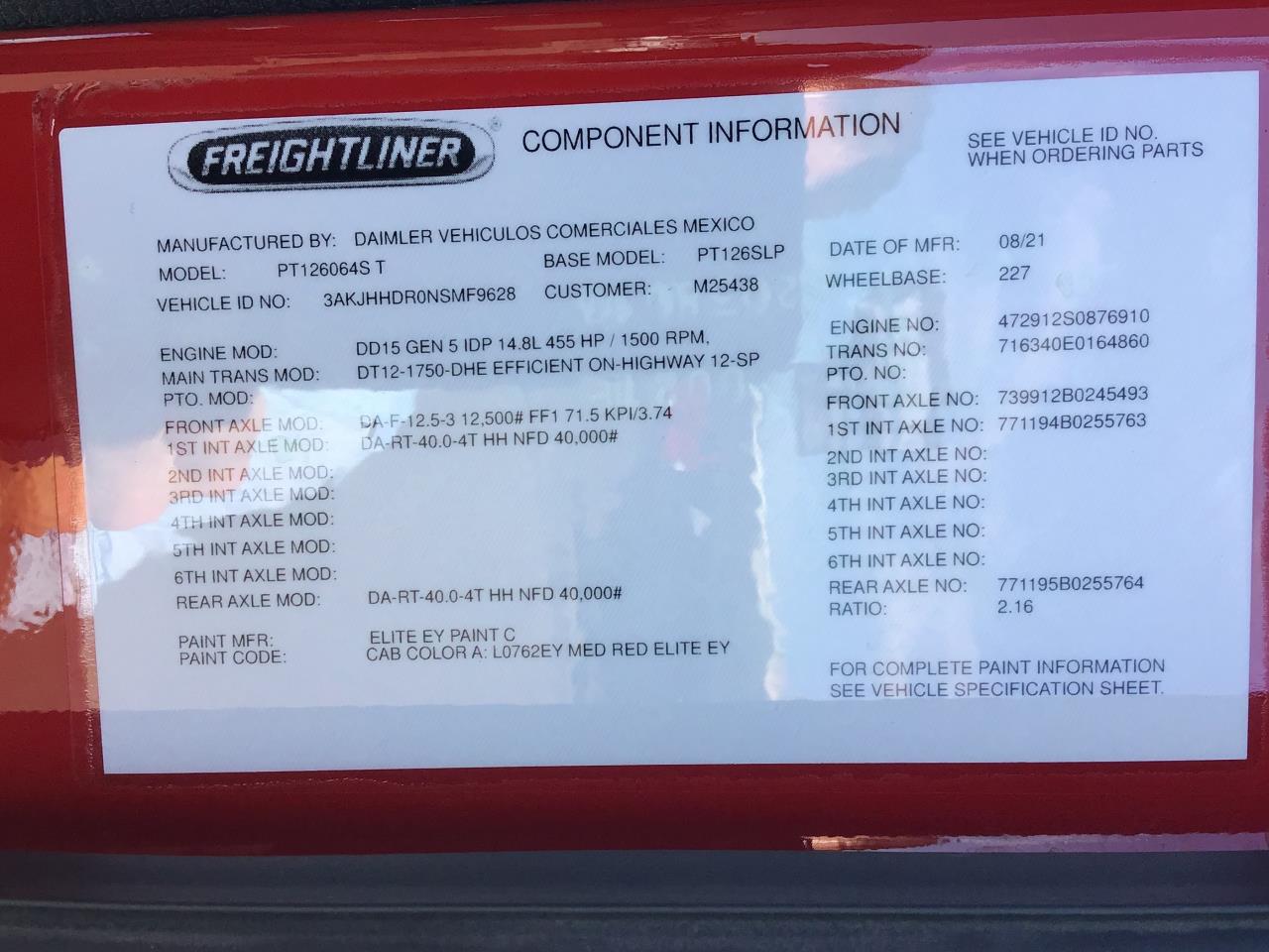 2022 Freightliner Cascadia in Pacific, WA — photo 5